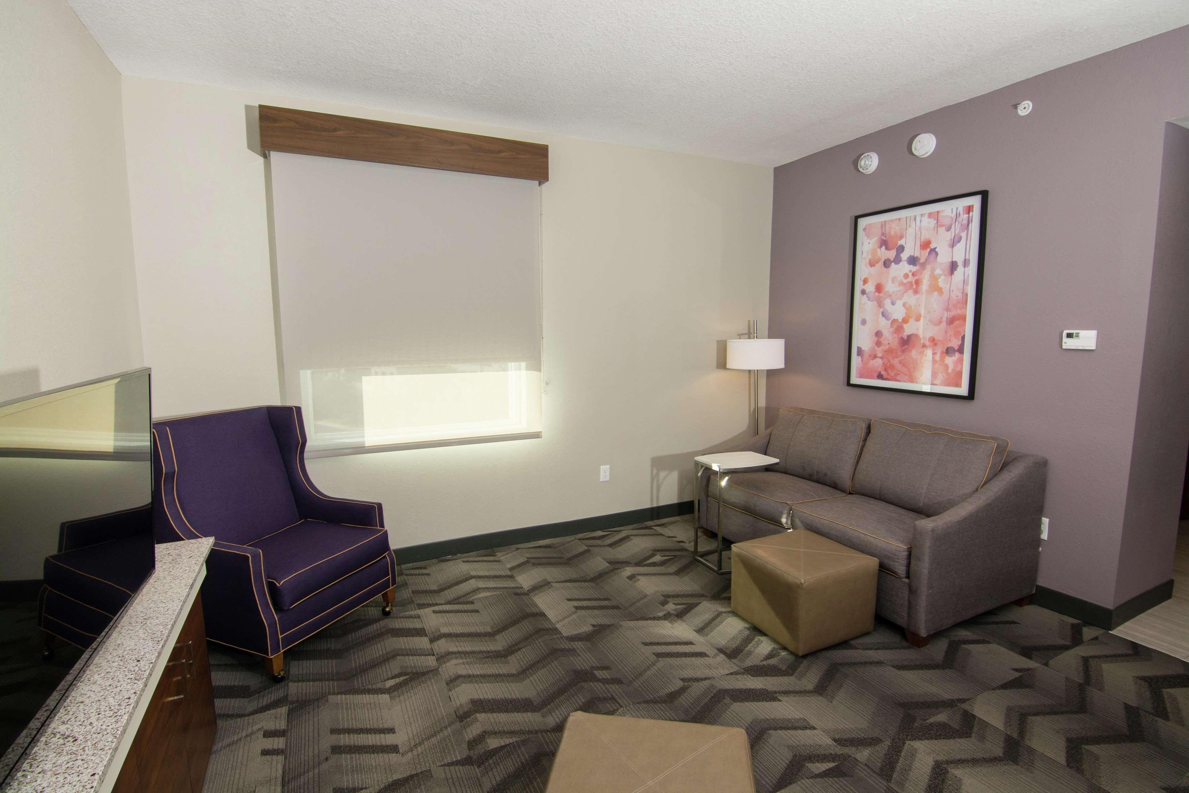Hilton Garden Inn Tampa Suncoast Parkway Луц Екстериор снимка