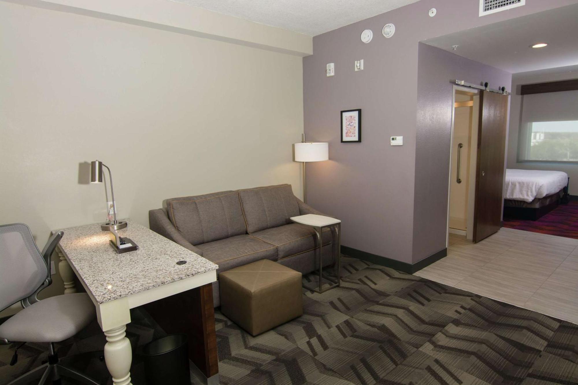 Hilton Garden Inn Tampa Suncoast Parkway Луц Екстериор снимка