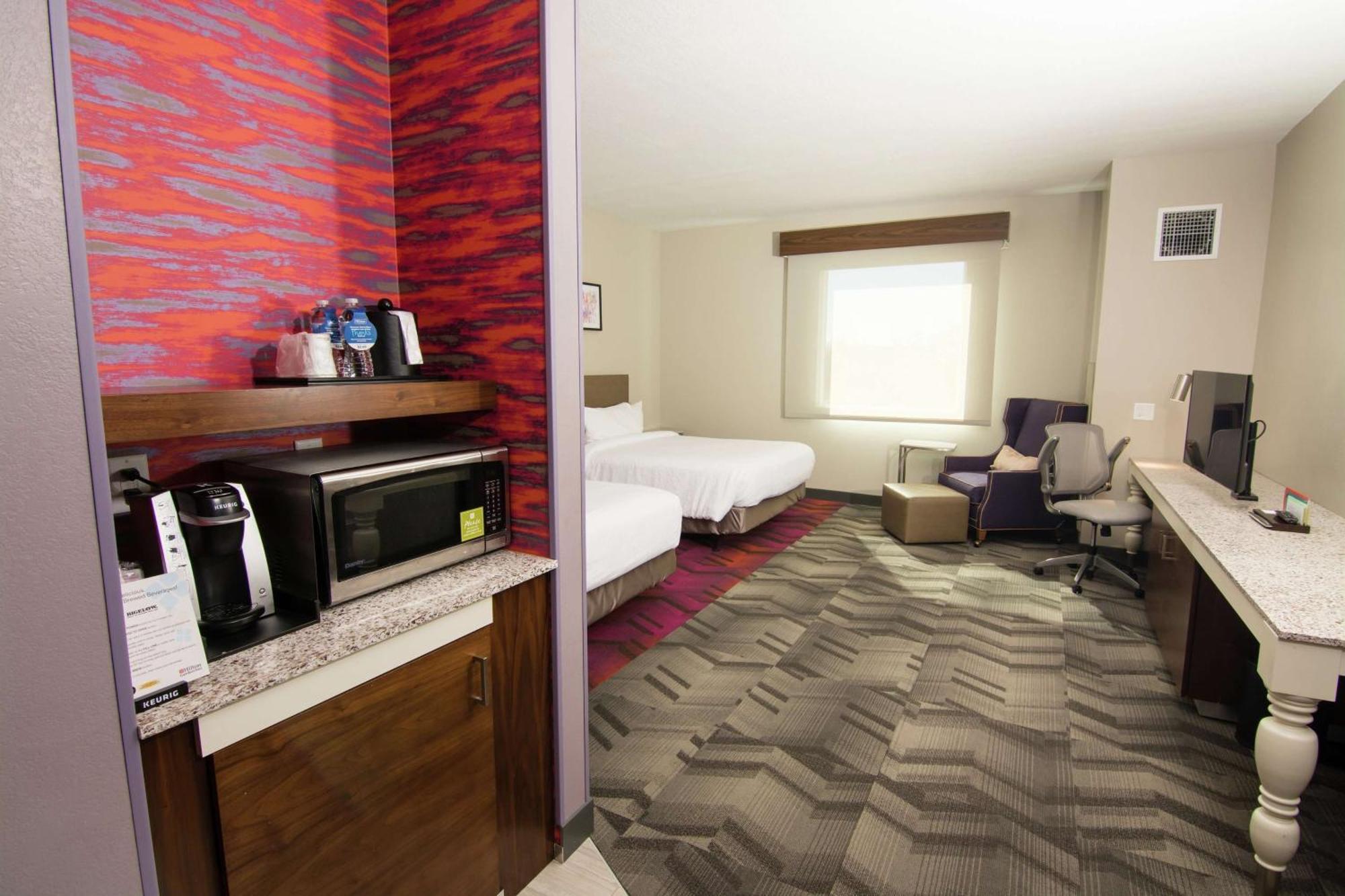 Hilton Garden Inn Tampa Suncoast Parkway Луц Екстериор снимка